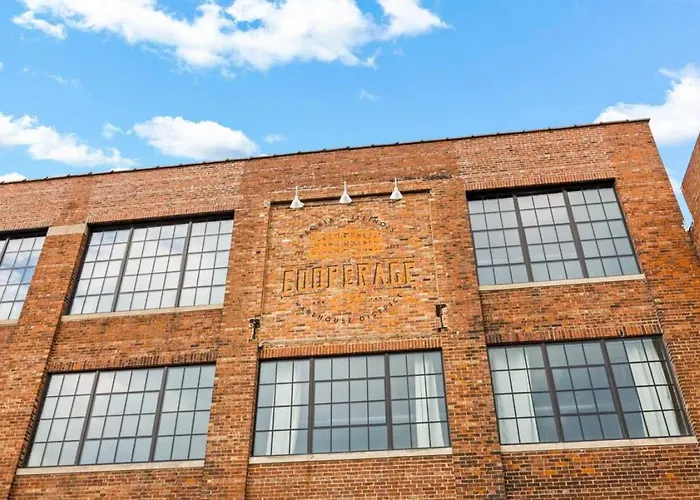 The Urban Loft - Stylish Industrial Living * Peoria